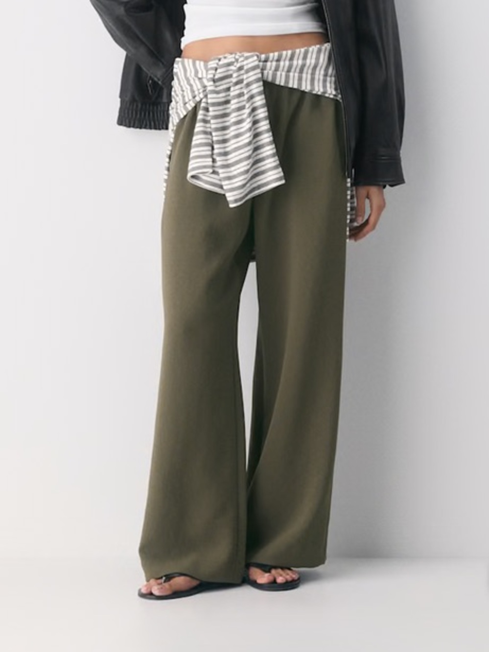 Aritzia Wilfred The Lodge Pant Japanese crepe relaxed wider-leg pull-on pants